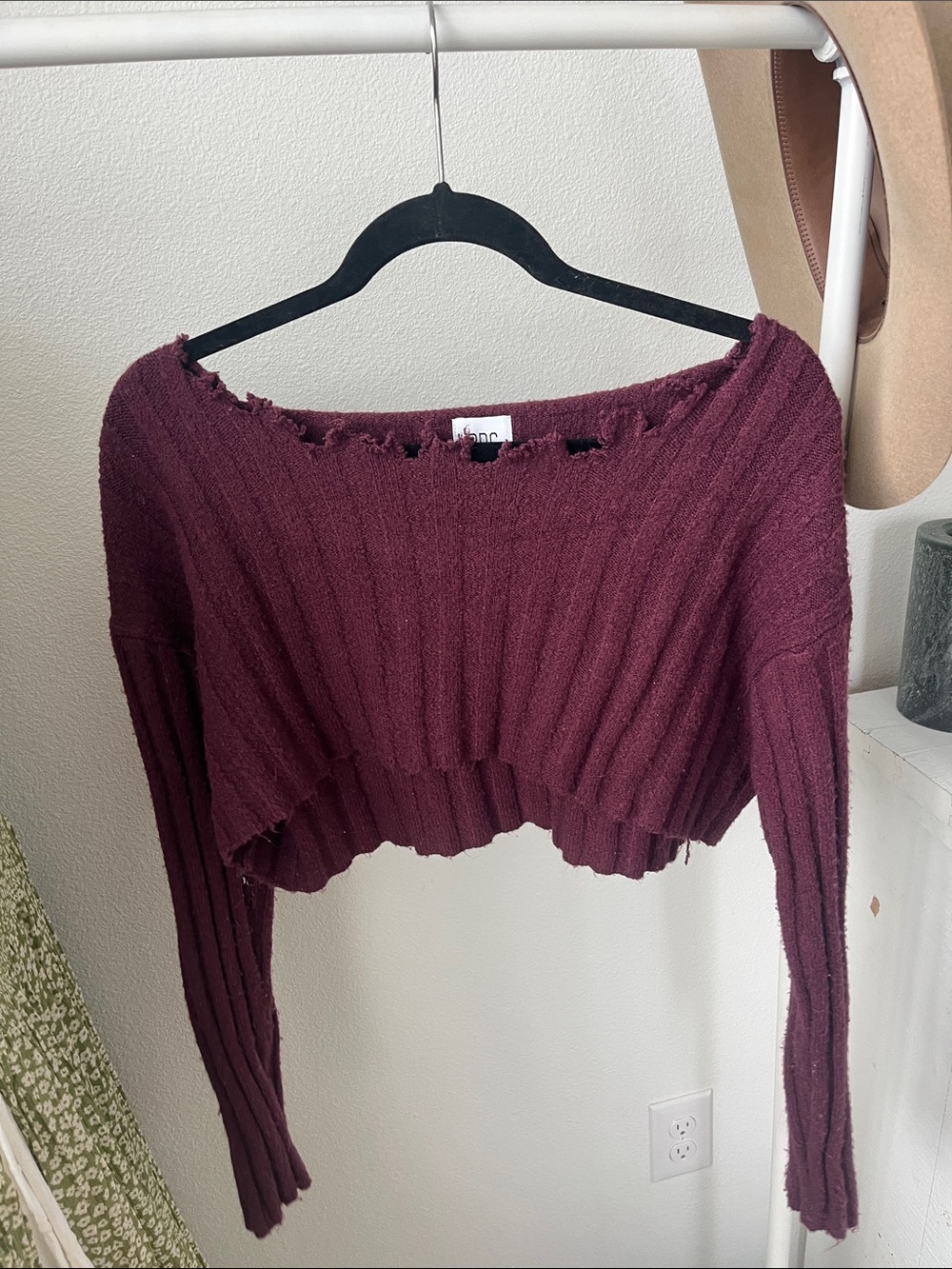 Urban Outfitters Off-the-Shoulder Cropped Sweater - Burgundy